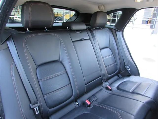 2017 Jaguar F-PACE 35t Prestige