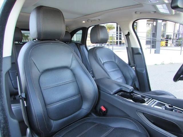 2017 Jaguar F-PACE 35t Prestige