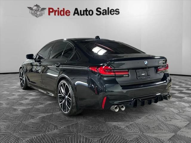 2022 BMW M5 i xDrive