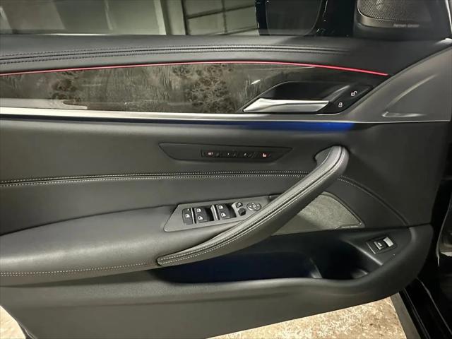 2022 BMW M5 i xDrive