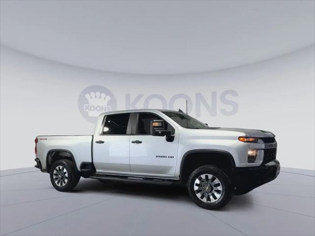 2022 Chevrolet Silverado 2500HD 4WD Crew Cab Standard Bed Custom