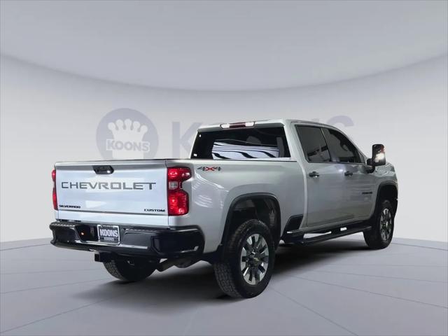 2022 Chevrolet Silverado 2500HD 4WD Crew Cab Standard Bed Custom