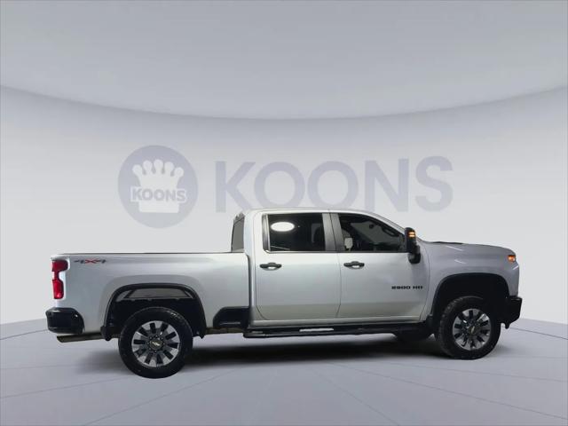 2022 Chevrolet Silverado 2500HD 4WD Crew Cab Standard Bed Custom