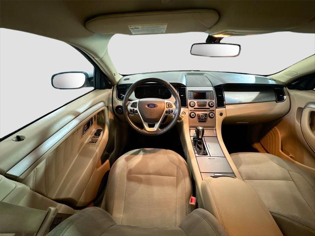 2017 Ford Taurus SEL