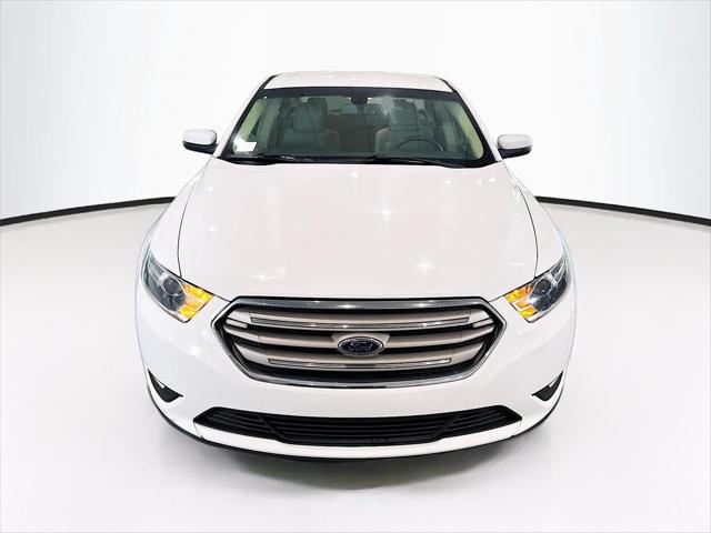 2017 Ford Taurus SEL