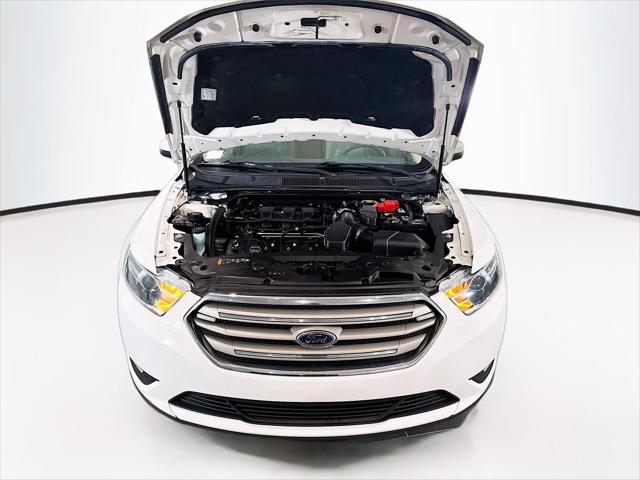 2017 Ford Taurus SEL