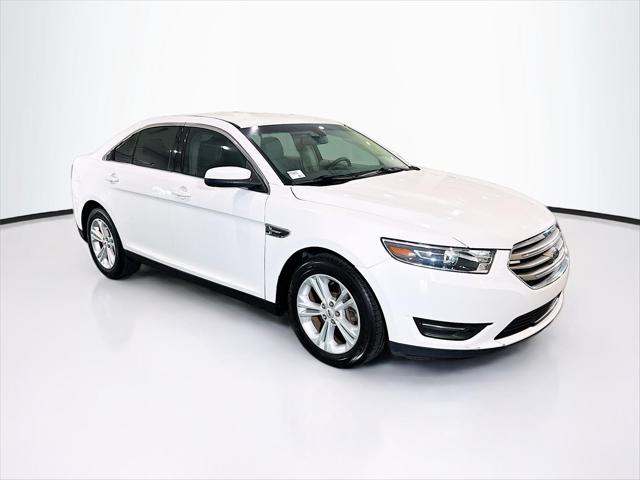 2017 Ford Taurus SEL