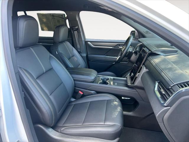 2026 GMC Acadia Elevation AWD