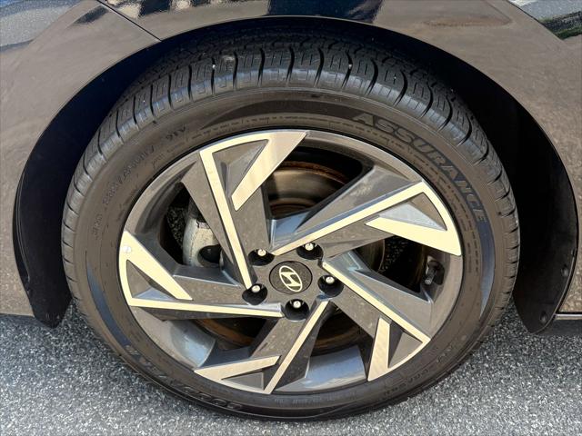 2024 Hyundai Elantra Limited