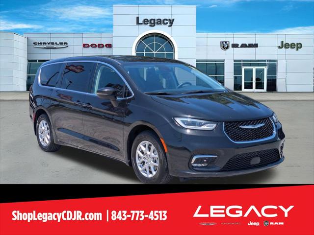 2023 Chrysler Pacifica Touring L for sale in Florence, SC