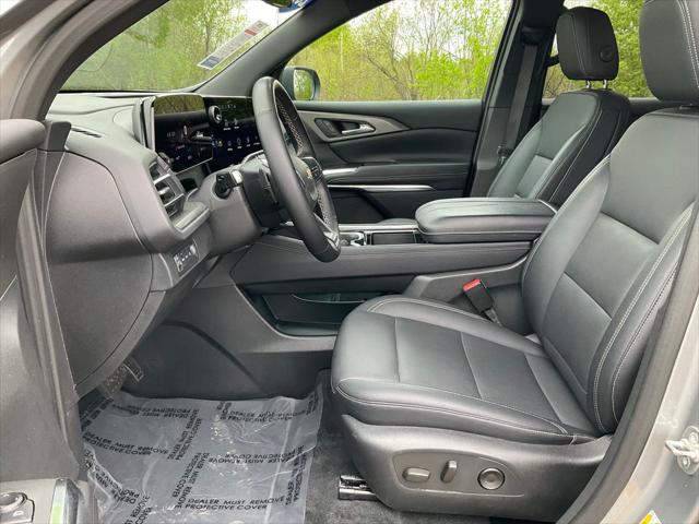 2025 Chevrolet Traverse AWD LT