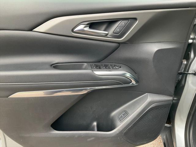 2025 Chevrolet Traverse AWD LT