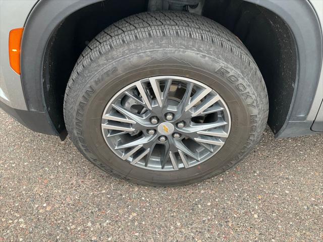 2025 Chevrolet Traverse AWD LT