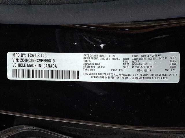 2027 Chrysler Pacifica Select