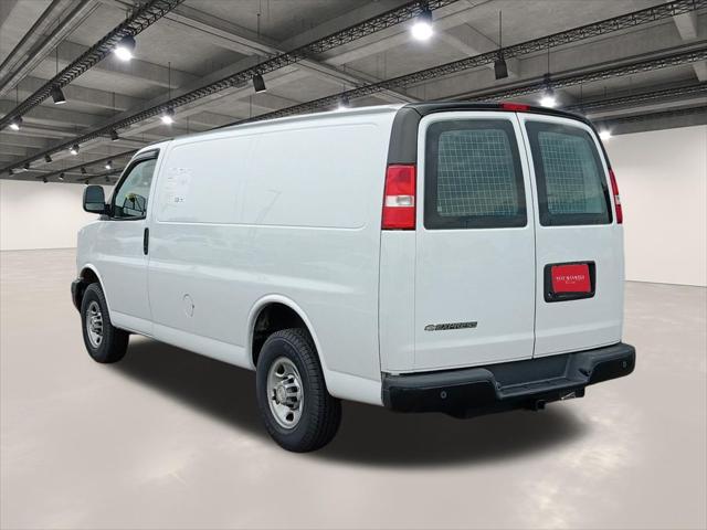 2020 Chevrolet Express Cargo Van RWD 2500 Regular Wheelbase WT