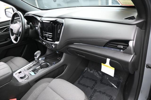 2023 Chevrolet Traverse FWD LT Cloth
