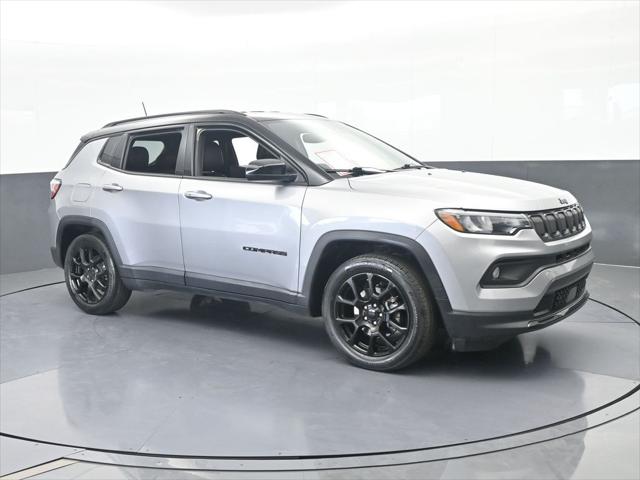 2022 Jeep Compass Altitude FWD