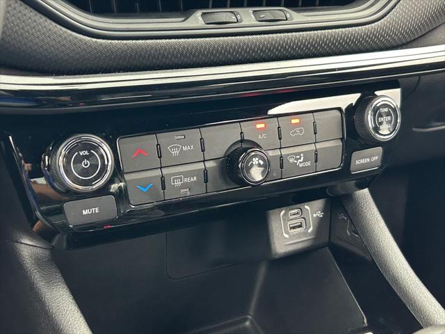 2022 Jeep Compass Altitude FWD