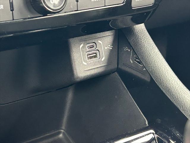 2022 Jeep Compass Altitude FWD