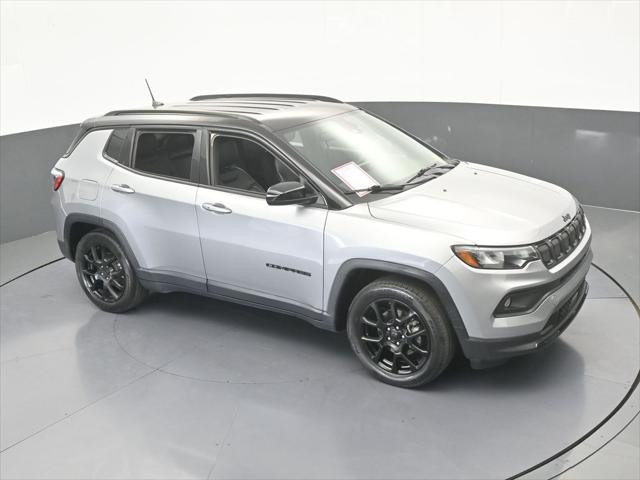 2022 Jeep Compass Altitude FWD