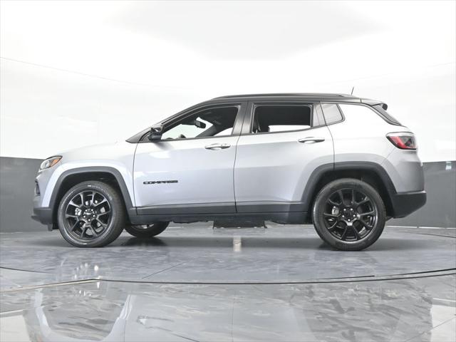 2022 Jeep Compass Altitude FWD