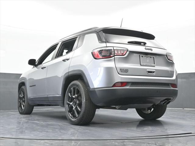 2022 Jeep Compass Altitude FWD