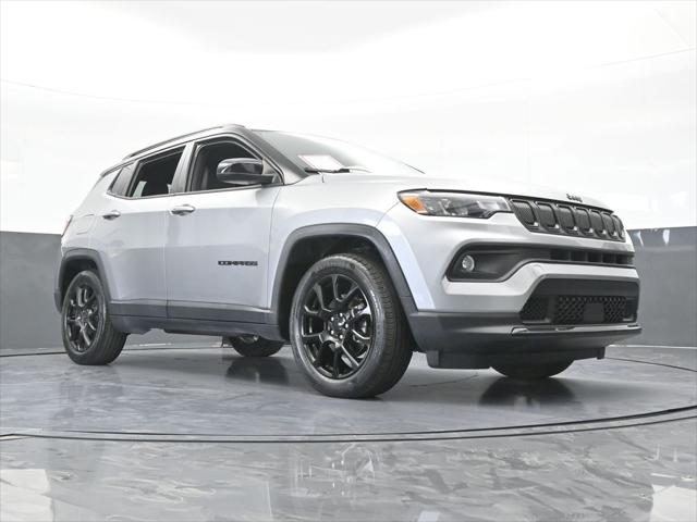 2022 Jeep Compass Altitude FWD