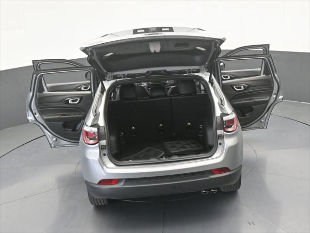 2022 Jeep Compass Altitude FWD
