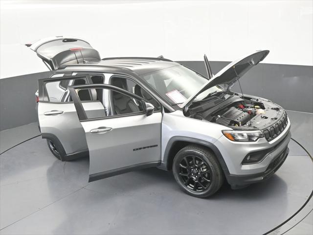 2022 Jeep Compass Altitude FWD