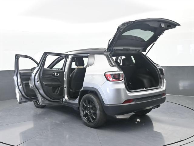 2022 Jeep Compass Altitude FWD