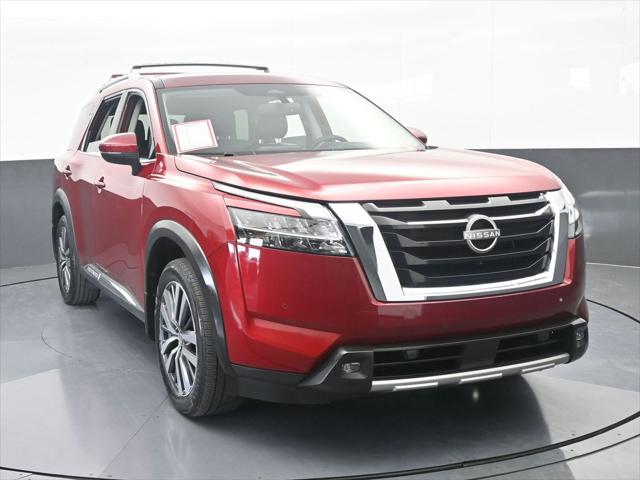 2022 Nissan Pathfinder Platinum 2WD