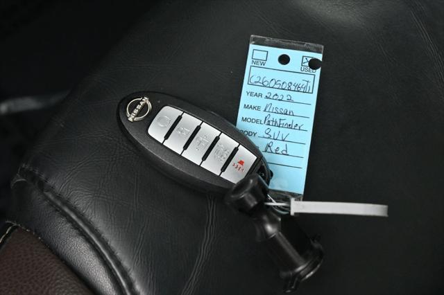2022 Nissan Pathfinder Platinum 2WD