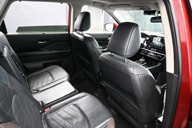 2022 Nissan Pathfinder Platinum 2WD