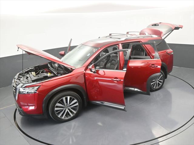 2022 Nissan Pathfinder Platinum 2WD