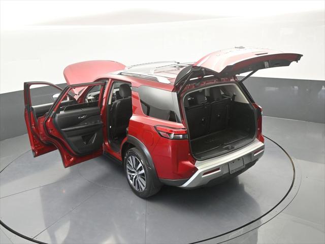 2022 Nissan Pathfinder Platinum 2WD