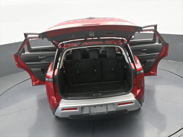 2022 Nissan Pathfinder Platinum 2WD