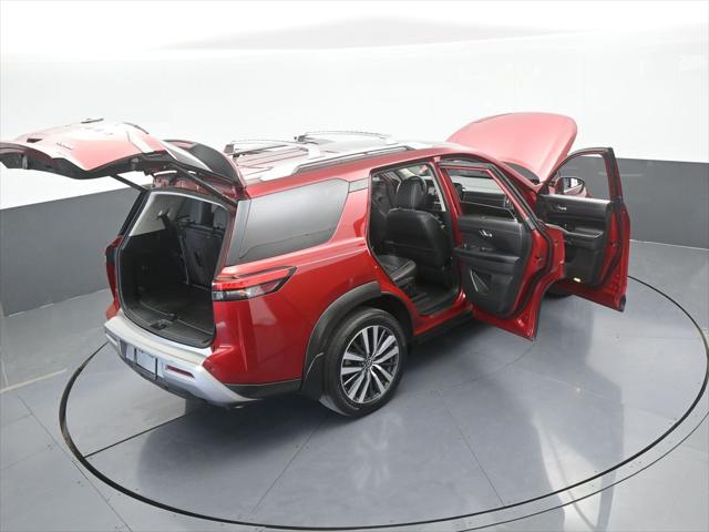 2022 Nissan Pathfinder Platinum 2WD