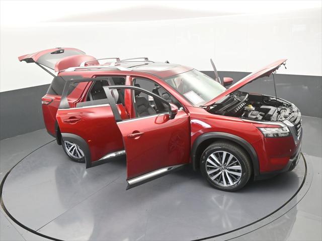 2022 Nissan Pathfinder Platinum 2WD