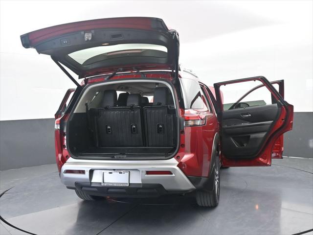 2022 Nissan Pathfinder Platinum 2WD