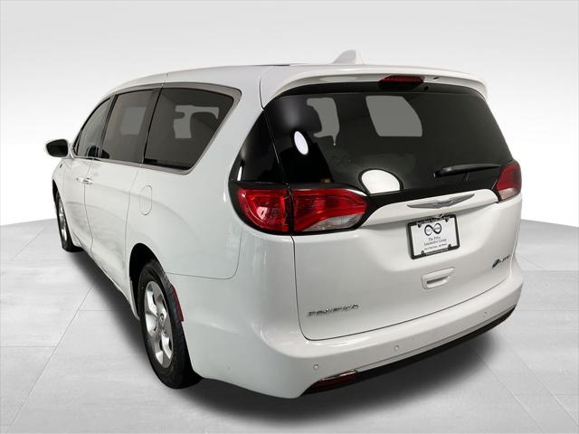 2018 Chrysler Pacifica Hybrid Touring Plus