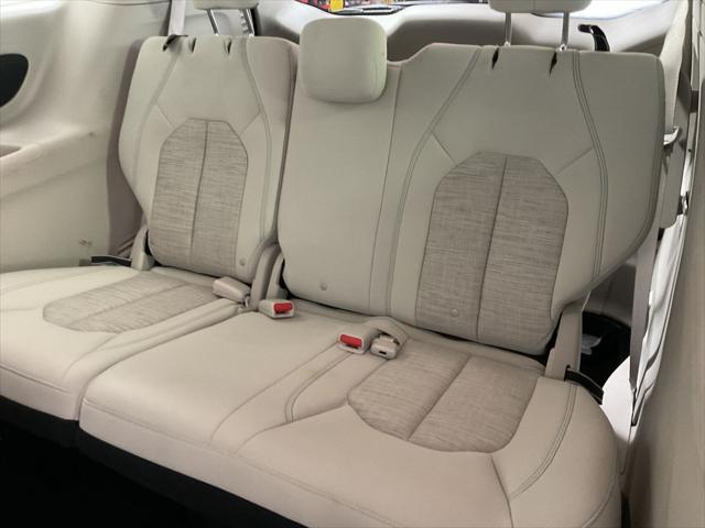 2018 Chrysler Pacifica Hybrid Touring Plus