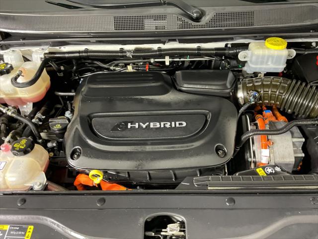 2018 Chrysler Pacifica Hybrid Touring Plus