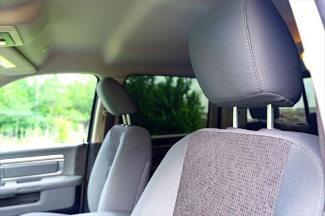 2019 Ram 1500 Classic Lone Star Crew Cab 4x2 5'7" Box