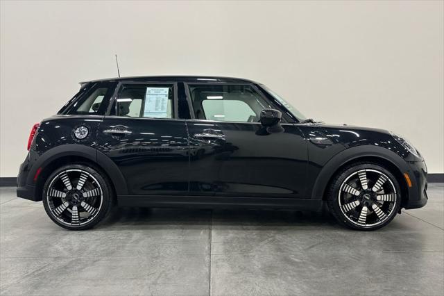 2024 MINI Hardtop Cooper S