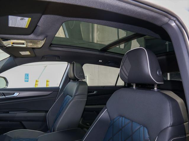 2026 Volkswagen Atlas Cross Sport SEL Premium R-Line