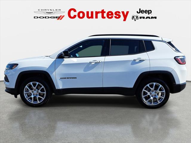 2023 Jeep Compass Latitude Lux FWD