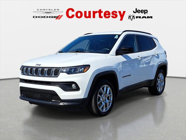 2023 Jeep Compass Latitude Lux FWD