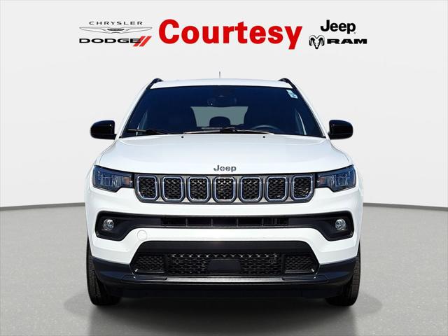 2023 Jeep Compass Latitude Lux FWD