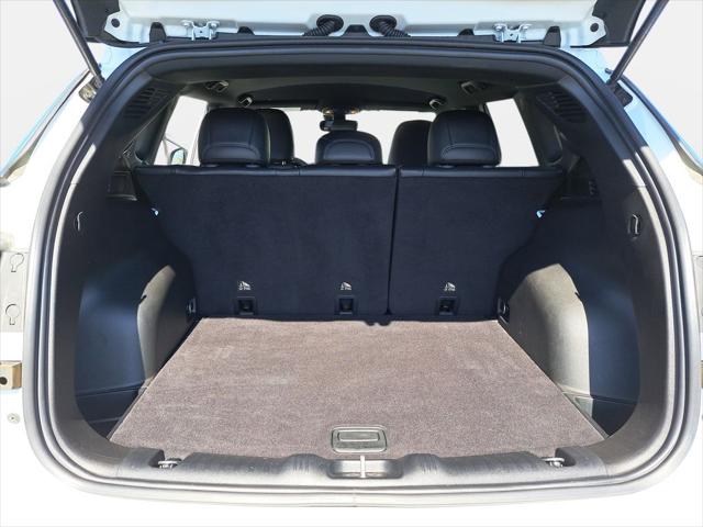 2023 Jeep Compass Latitude Lux FWD