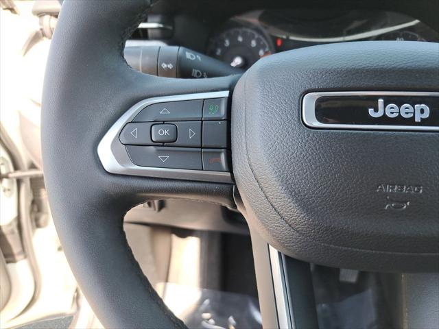 2023 Jeep Compass Latitude Lux FWD